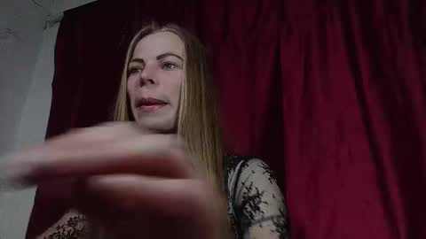 JULIANA online show from March 2026 08:25:01 PM