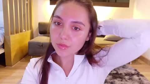 You fav Miss Si online show from October 2025 12:02:02 AM