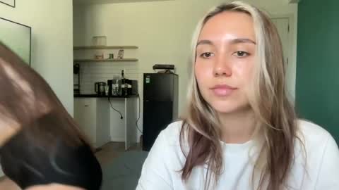 You fav Miss Si online show from March 2026 08:25:01 AM