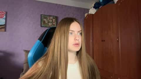 Erica online show from April 2026 11:19:02 AM