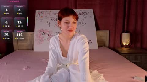 silly___woman online show from October 2025 01:45:02 PM