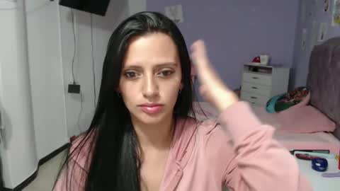 Snapshot of silvanaroberts_ chatting on January 2025 04:58:02 AM Rouse online show from January 2025 04:58:02 AM