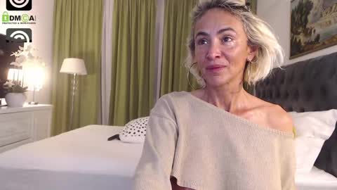 Snapshot of silver_miss chatting on May 2026 06:28:02 PM Silver ok online show from May 2026 06:28:02 PM