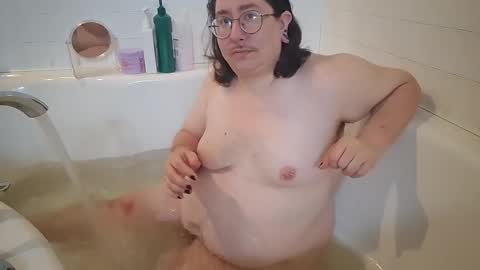 Willow online show from October 2025 10:21:01 PM