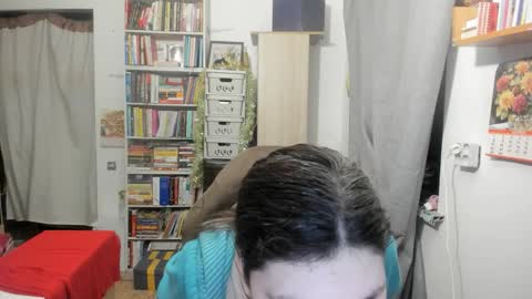 Snapshot of silvercaramel chatting on September 2025 09:09:02 PM silvercaramel online show from September 2025 09:09:02 PM