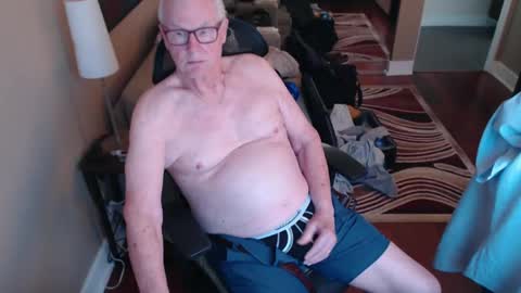 silverfox online show from October 2025 10:07:02 PM