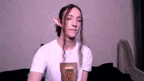 silvermuse online show from October 2025 02:44:01 AM