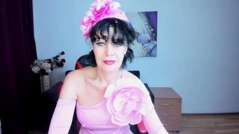 Silvia Wallec online show from July 2026 05:33:02 AM