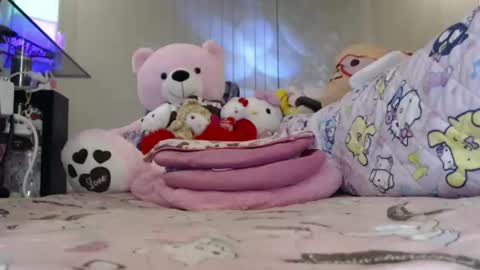 silviajpn online show from April 2026 02:45:01 PM