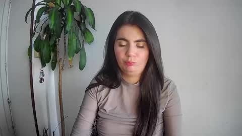 Snapshot of silviecollins chatting on January 2025 08:31:02 PM Silvie online show from January 2025 08:31:02 PM