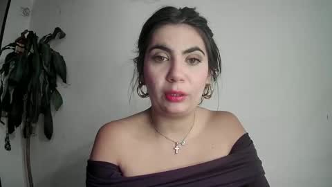 Snapshot of silviecollins chatting on February 2025 12:17:01 AM Silvie online show from February 2025 12:17:01 AM