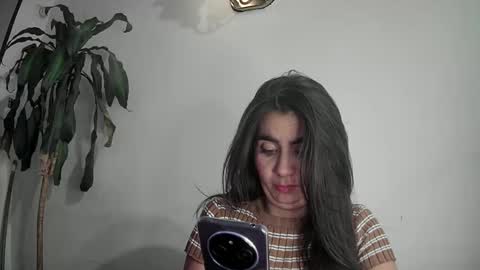 Snapshot of silviecollins chatting on February 2025 01:57:02 AM Silvie online show from February 2025 01:57:02 AM