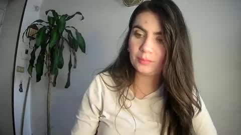 Snapshot of silviecollins chatting on March 2025 09:00:02 PM Silvie online show from March 2025 09:00:02 PM