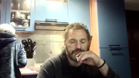 Snapshot of simodav chatting on February 2026 07:43:01 PM simodav online show from February 2026 07:43:01 PM