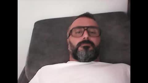 Snapshot of simon_bb chatting on May 2026 10:00:01 AM Si online show from May 2026 10:00:01 AM
