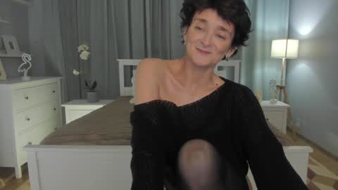 Simona  online show from February 2025 02:38:02 PM