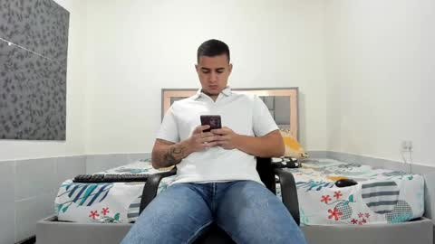 Snapshot of simonkeler chatting on April 2026 09:51:02 AM SIMON KELER online show from April 2026 09:51:02 AM