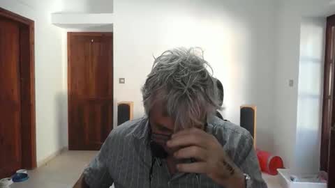 Snapshot of simonthenudist chatting on November 2025 07:52:01 AM Simon online show from November 2025 07:52:01 AM
