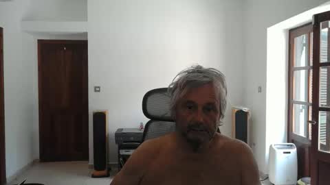 Snapshot of simonthenudist chatting on May 2026 10:54:01 AM Simon online show from May 2026 10:54:01 AM