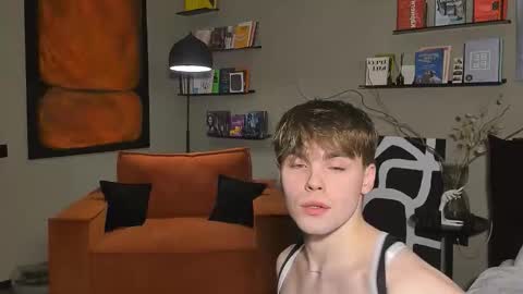 Simon online show from December 2025 06:23:01 PM