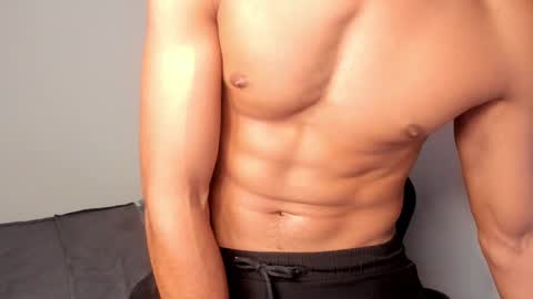 Andrey online show from February 2026 04:32:01 AM