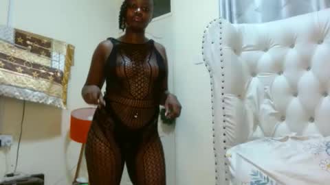 Snapshot of simply_eve1 chatting on May 2026 01:13:02 AM simply_eve1 online show from May 2026 01:13:02 AM
