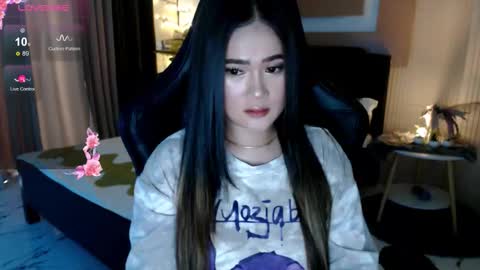 Adrianna Fowler online show from February 2026 02:20:02 AM