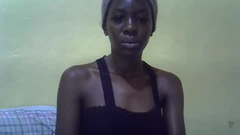 Snapshot of simplyloy33 chatting on April 2026 07:00:02 AM simplyloy33 online show from April 2026 07:00:02 AM