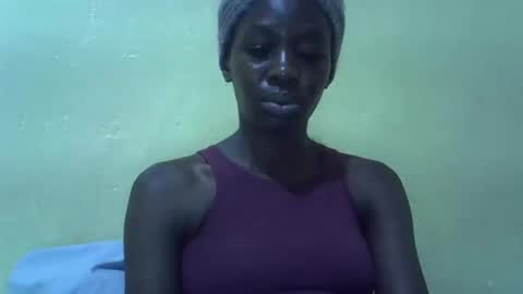 Snapshot of simplyloy33 chatting on April 2026 07:06:02 PM simplyloy33 online show from April 2026 07:06:02 PM