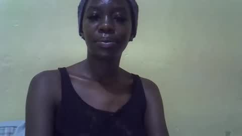 Snapshot of simplyloy33 chatting on April 2026 04:19:01 AM simplyloy33 online show from April 2026 04:19:01 AM