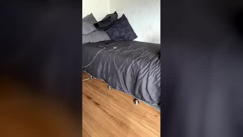 simsimeon online show from March 2026 02:17:02 AM