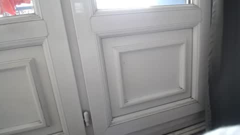 Snapshot of simur_sahso chatting on February 2025 02:43:01 PM Sofi wed. - sat. 11am - 11 pm and Santi with Sofi sun.. - tue. 11 am - 5 pm  europe online show from February 2025 02:43:01 PM