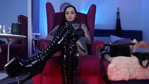 Snapshot of sindeleros chatting on February 2025 02:24:01 PM Ms. Sindel online show from February 2025 02:24:01 PM