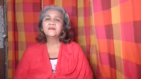 Snapshot of single_momma68 chatting on January 2025 07:53:02 AM Single momma68 online show from January 2025 07:53:02 AM