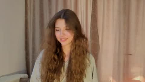 Lia  online show from May 2026 01:05:02 PM