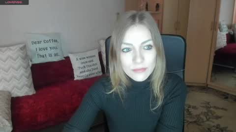 Snapshot of sirenasilk chatting on April 2026 09:18:01 AM sirenasilk online show from April 2026 09:18:01 AM