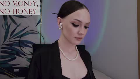 Goddess Sirena online show from June 2026 01:25:01 AM