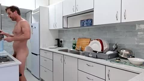 Giovanni online show from November 2025 10:04:01 AM