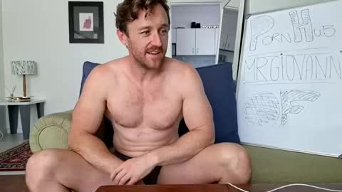 Giovanni online show from November 2025 10:15:02 AM