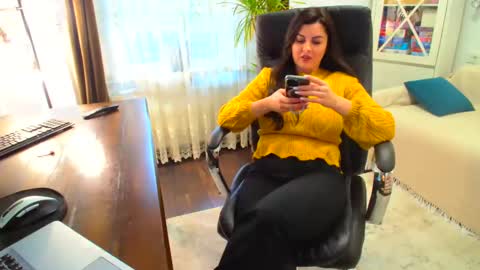 Snapshot of siriamasha chatting on December 2024 11:01:01 AM Amasha11 online show from December 2024 11:01:01 AM