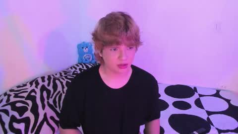 Snapshot of sirius_angels chatting on February 2026 04:05:02 AM Sirius angels online show from February 2026 04:05:02 AM