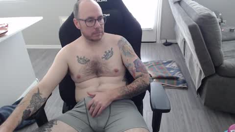 Sir Scotty online show from December 2024 08:07:02 PM