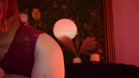 Dee online show from April 2026 08:06:02 PM