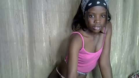 shannie online show from November 2025 12:54:01 AM