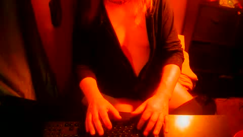 Snapshot of sissyred2314 chatting on March 2026 07:14:02 AM red online show from March 2026 07:14:02 AM