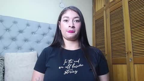 skarlett_36 online show from April 2026 02:34:01 PM