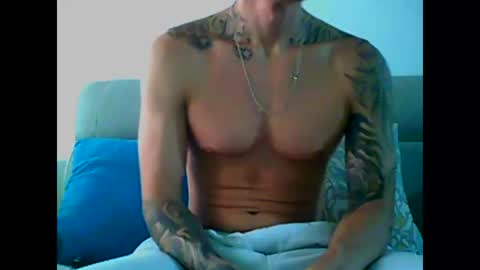 Snapshot of skater19xxx chatting on March 2025 08:32:01 PM miguel online show from March 2025 08:32:01 PM