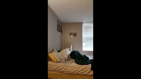 skaterpunk_1992 online show from April 2026 03:50:01 PM