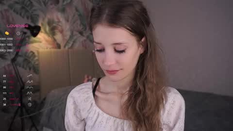Snapshot of skinny_eve chatting on March 2025 04:52:02 AM Emily online show from March 2025 04:52:02 AM