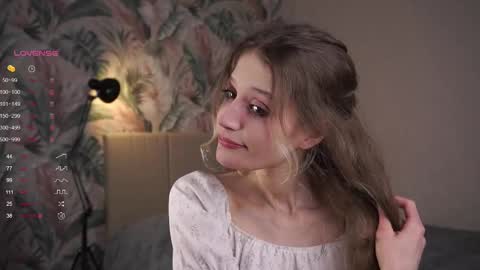 Snapshot of skinny_eve chatting on March 2025 06:54:01 PM Emily online show from March 2025 06:54:01 PM